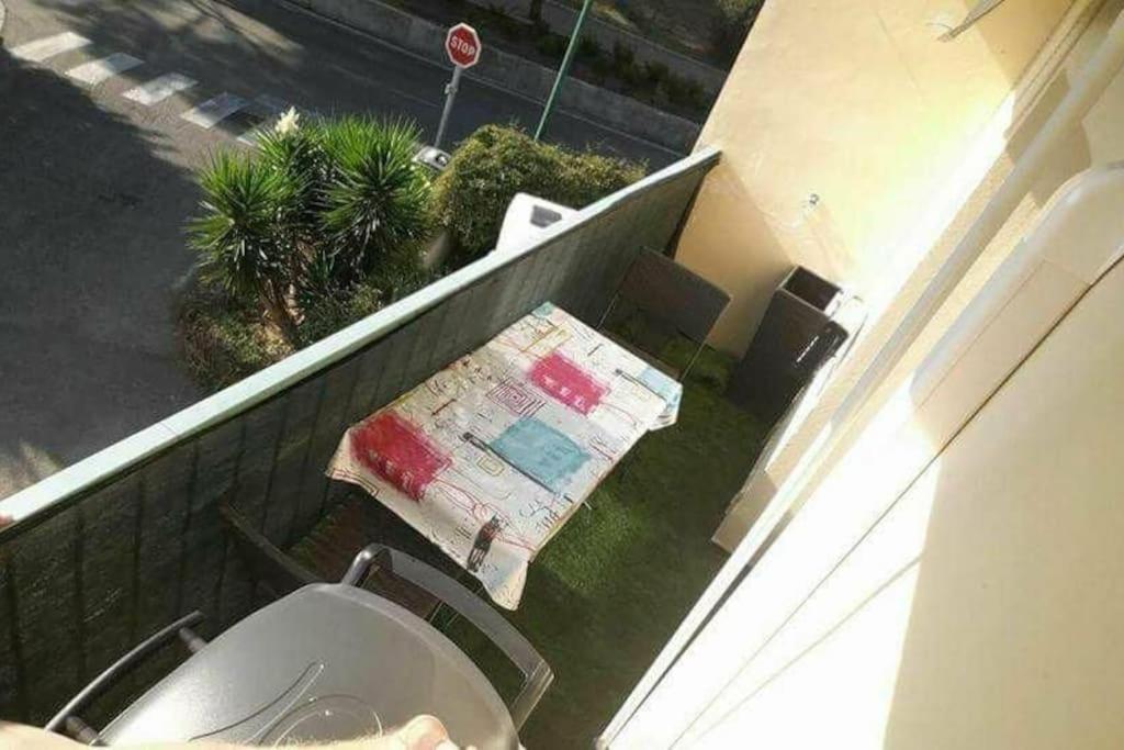 Studio 150M De La Plage La Seyne-sur-Mer Exterior foto